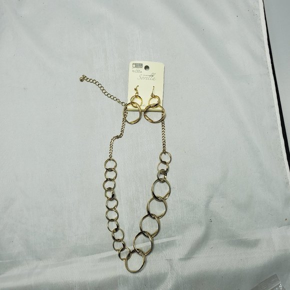 Sorella vintage gold tone link necklace and earring set - Picture 2 of 4